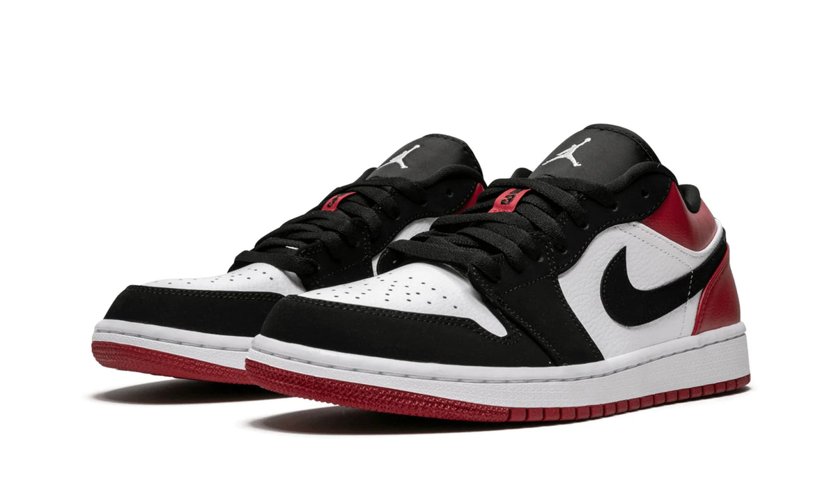 Air Jordan 1 Low - Black Toe