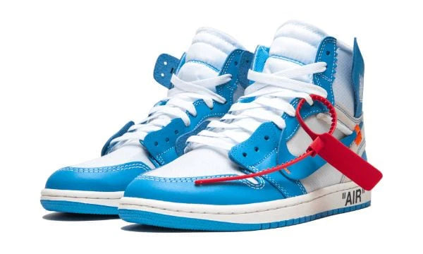 Air Jordan 1 Retro High - Off-White UNC