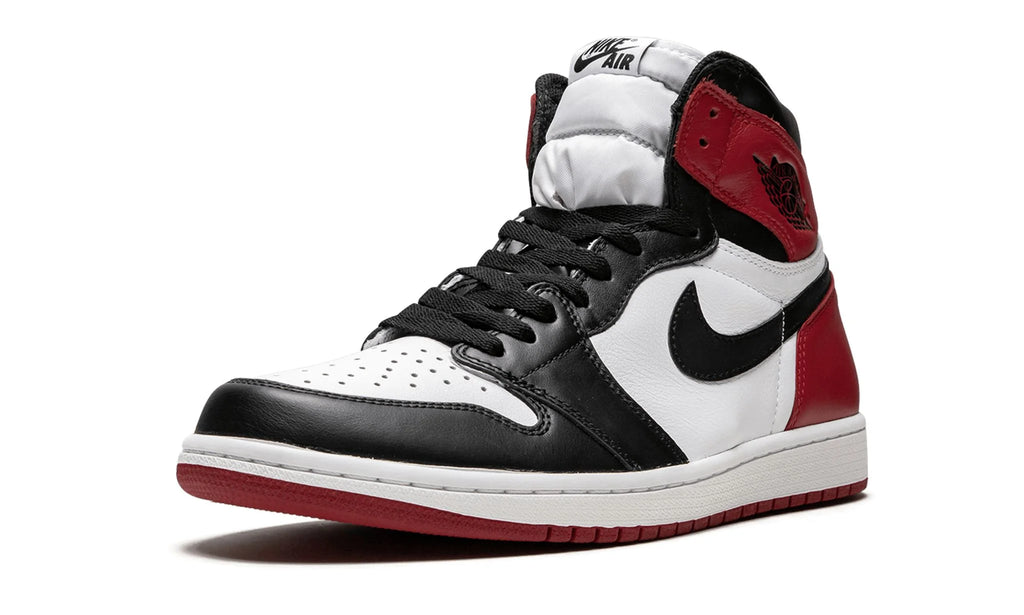 Air Jordan 1 Retro High OG - Black Toe
