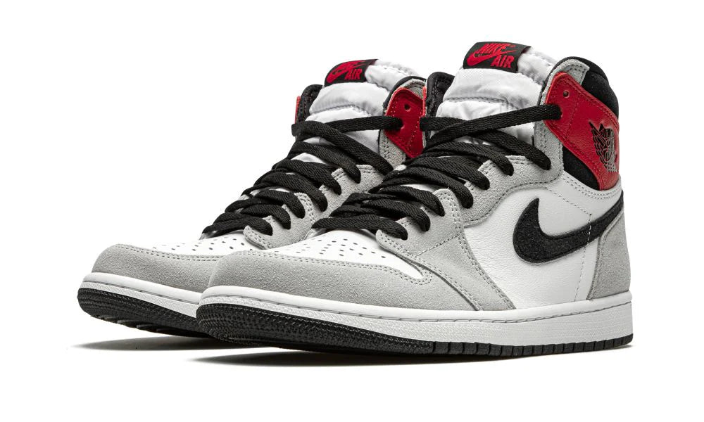 Air Jordan 1 Retro High OG - Light Smoke Grey